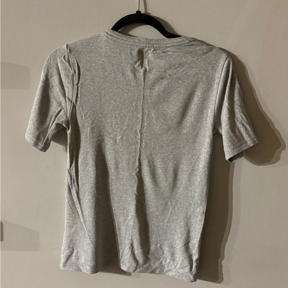 Grey GAP Modern Tee - Picture 3 of 3